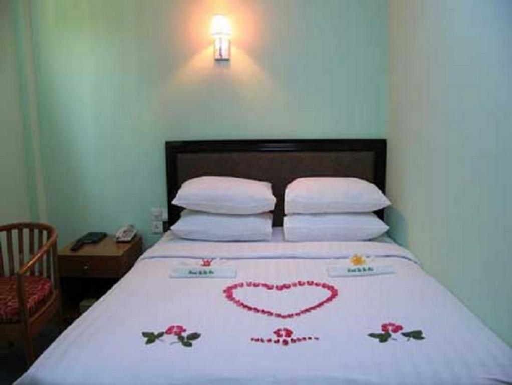 Hotel Bo Bo Min Янгон Екстериор снимка